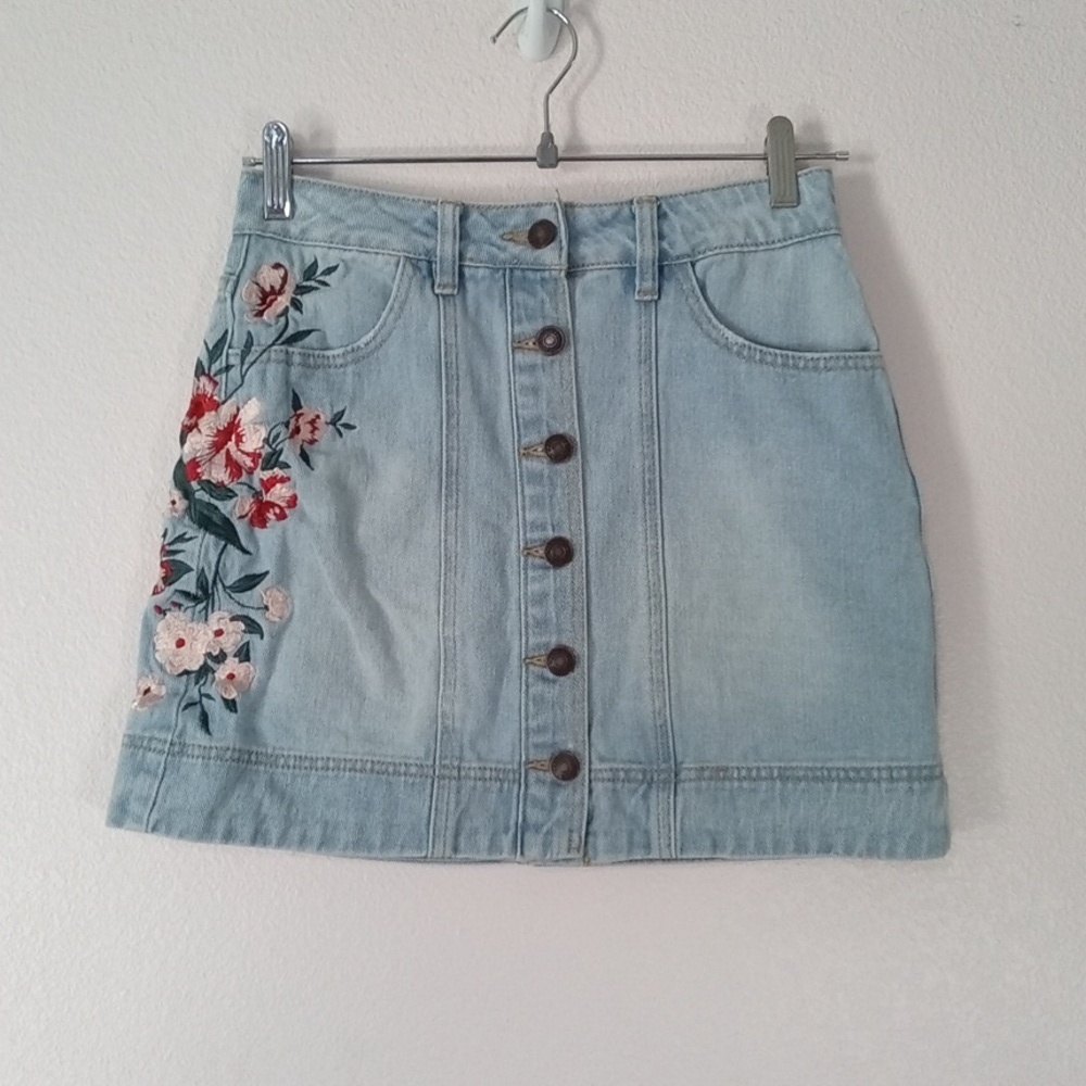 Pacsun Embroidered Blue Denim Skirt Size 24